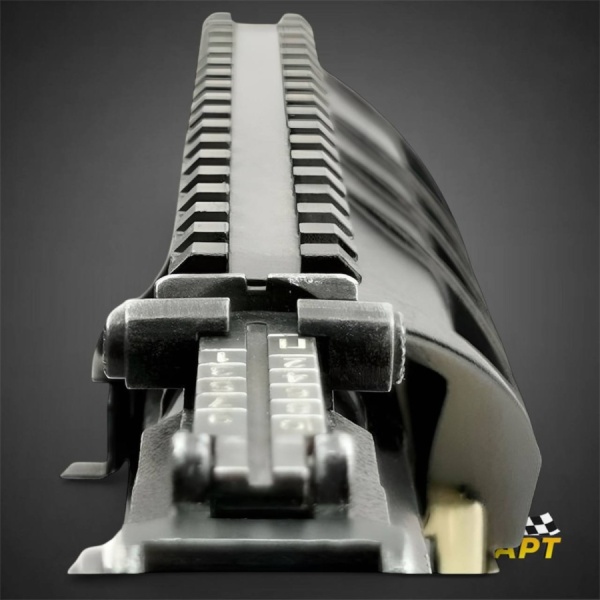 photo_5361652691056135317_y